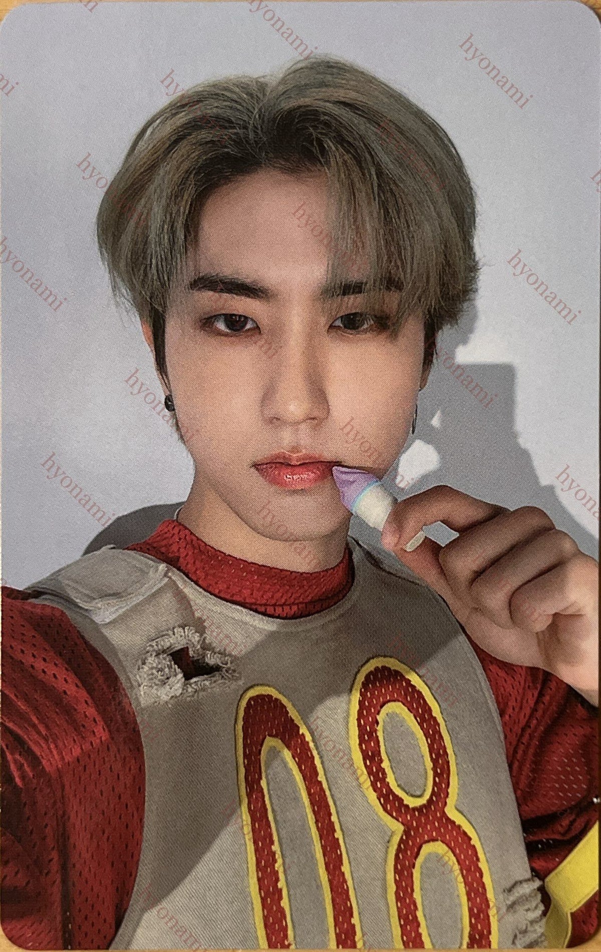 Stray Kids Social Path / Super Bowl JP fanclub double sided B HAN