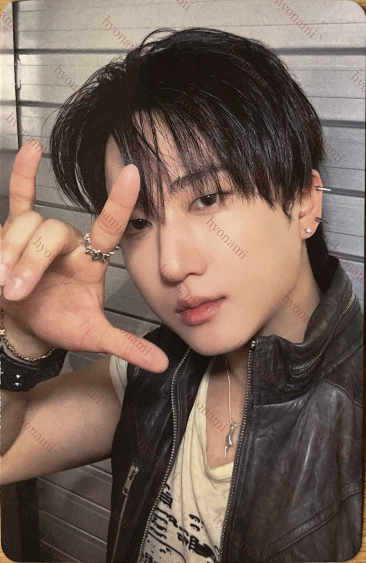 Stray Kids This & That Tower records Changbin