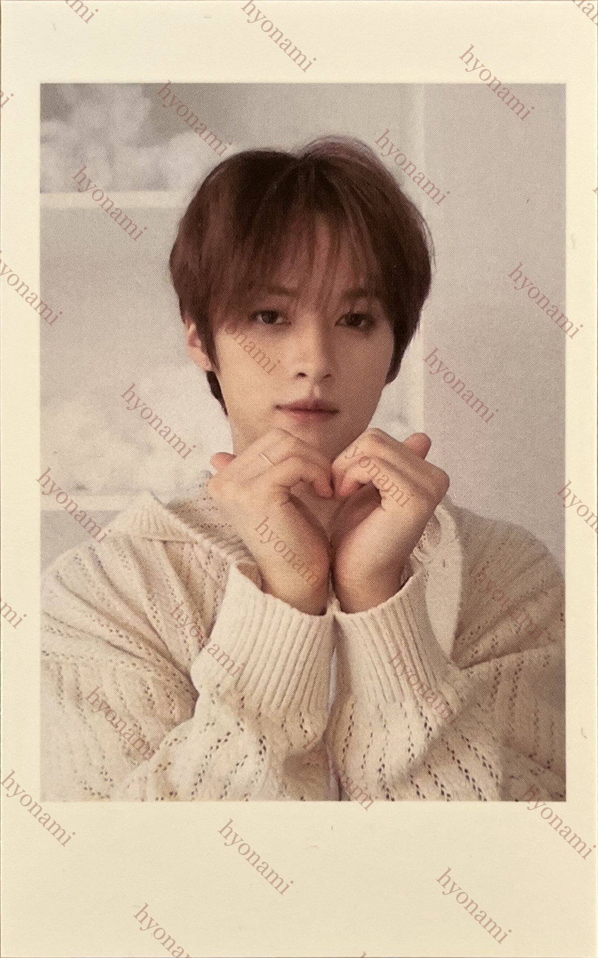 Stray Kids 2024 Season's greetings: Perfect day with SKZ JYP Shop heart Lee Know
