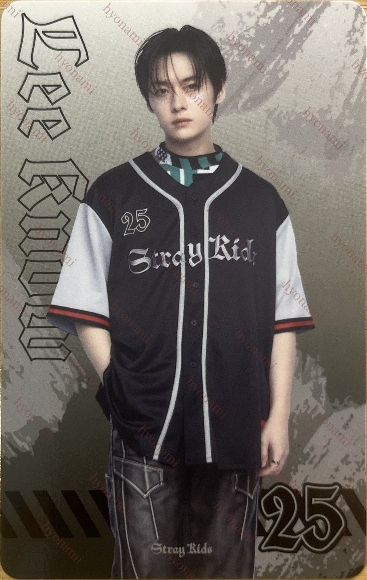 Stray Kids World Tour dominATE JAPAN POPUP STORE photocard Lee Know