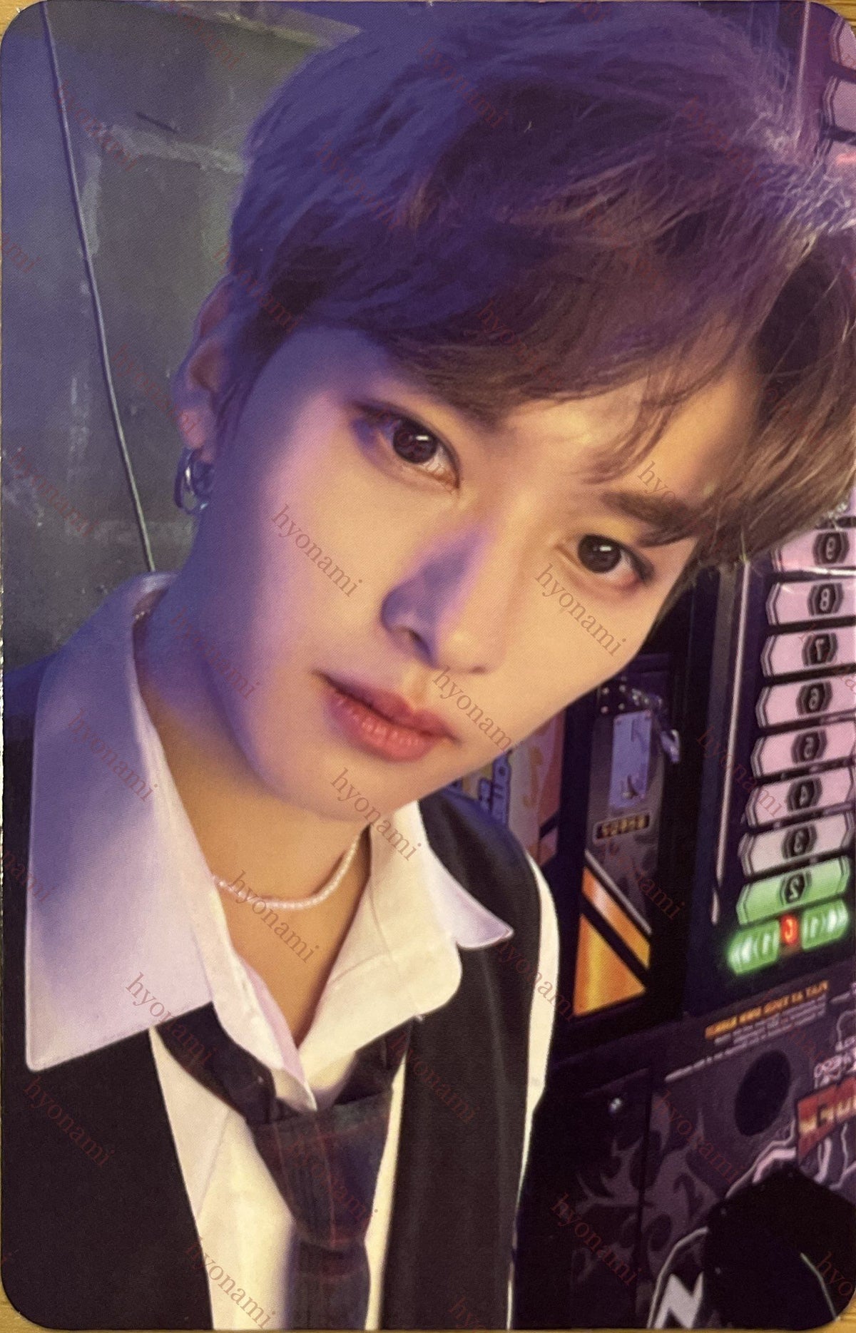 Stray kids Christmas EveL limited Lee Know