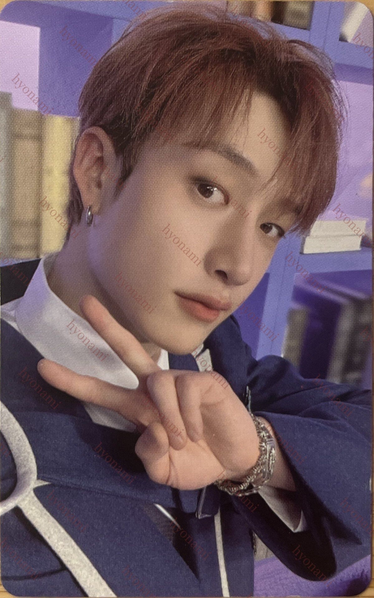 Stray Kids 4th fanmeeting: SKZOO's Magic School JYP Shop online benefit Bang Chan