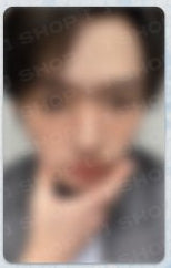 Stray Kids 2027 Season's Greetings: [Paper Tale] Fans shop Lee Know