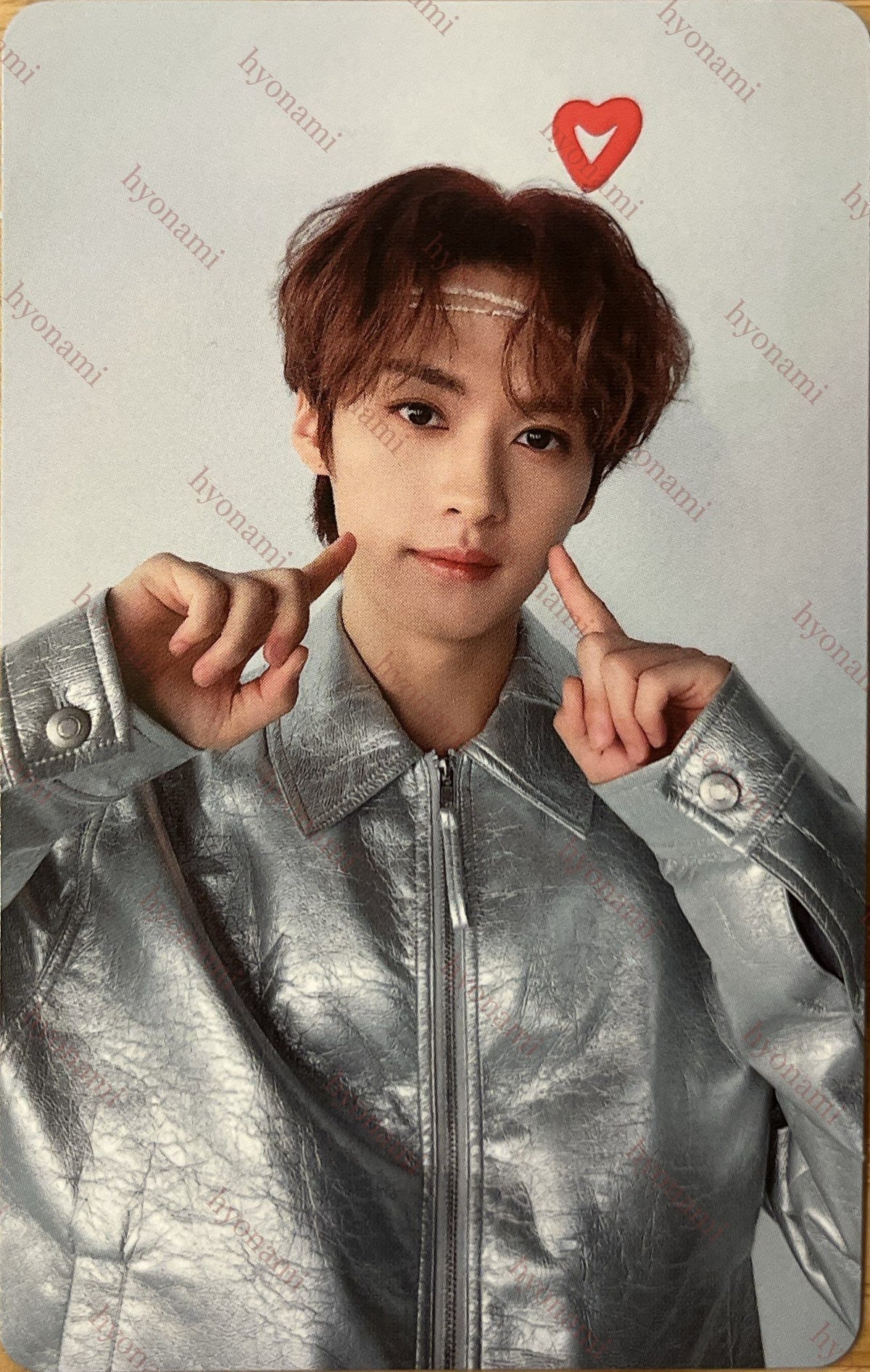 Stray Kids Social Path / Super Bowl limited A concept Lee Know
