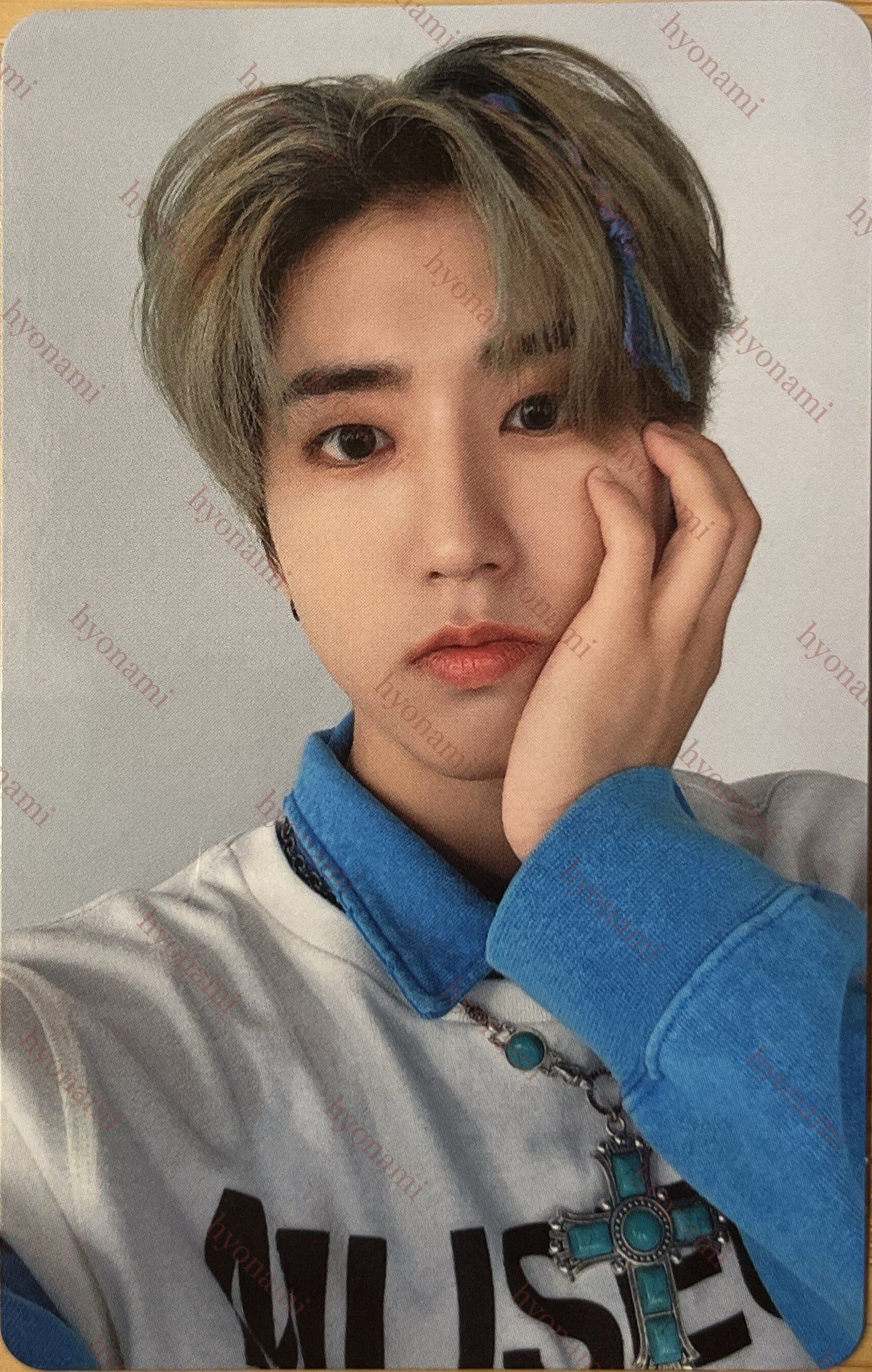 Stray Kids Social Path / Super Bowl limited A selfie HAN